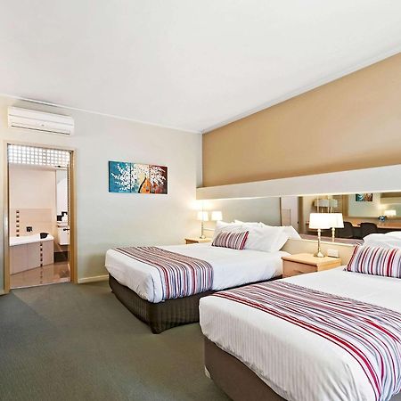 Comfort Inn & Suites Лейкс-Энтранс Экстерьер фото