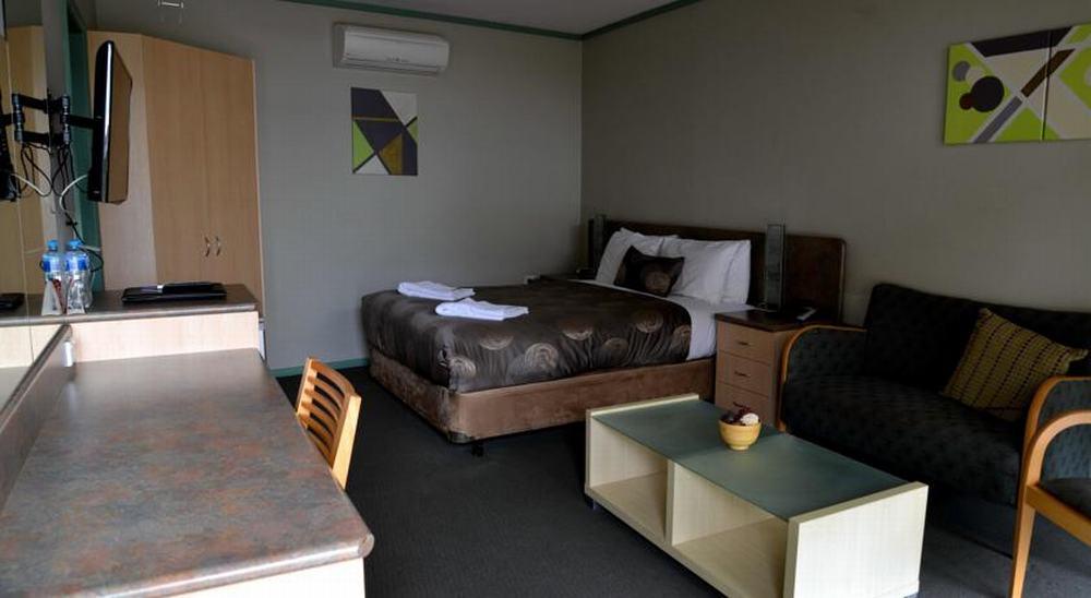 Comfort Inn & Suites Лейкс-Энтранс Экстерьер фото