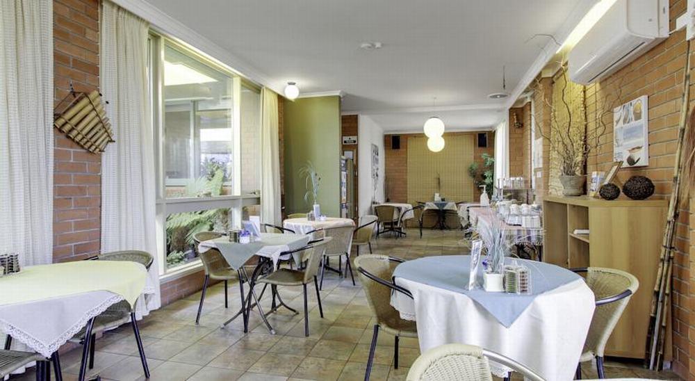 Comfort Inn & Suites Лейкс-Энтранс Экстерьер фото