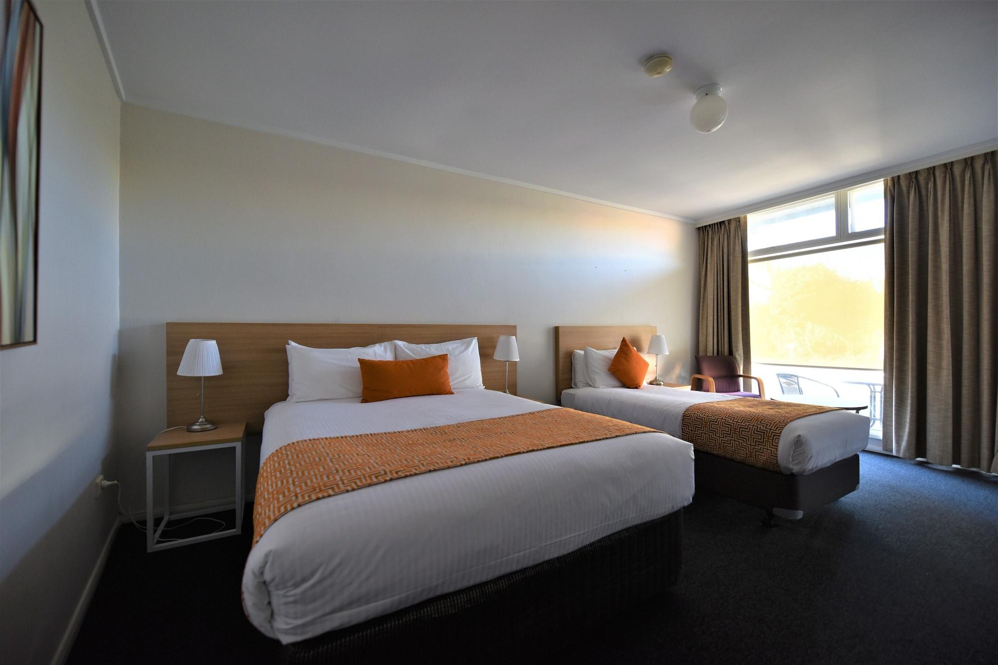 Comfort Inn & Suites Лейкс-Энтранс Экстерьер фото