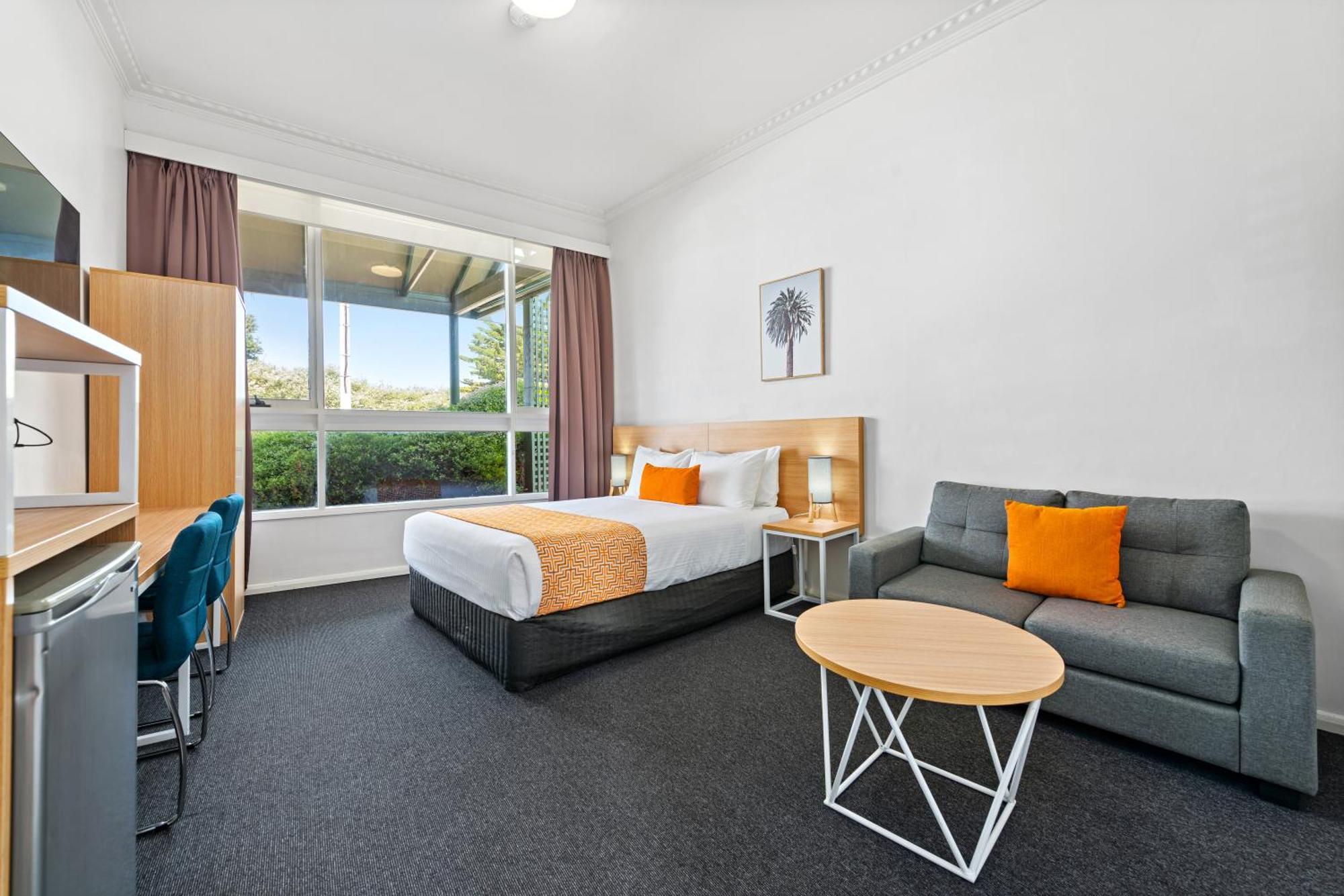Comfort Inn & Suites Лейкс-Энтранс Экстерьер фото